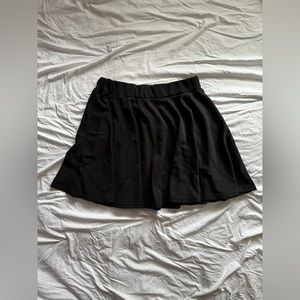 Black Tennis Skirt - Size 0XL - ACCEPTING OFFERS